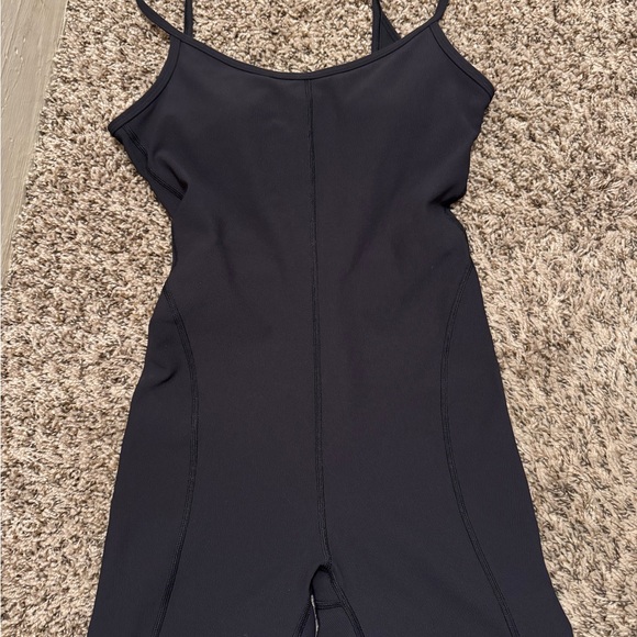 Lululemon Ribbed Contoured Unitard 6" - Picture 3 of 6